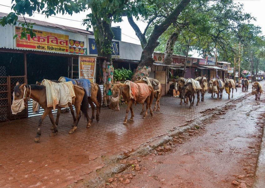 Matheran_Market