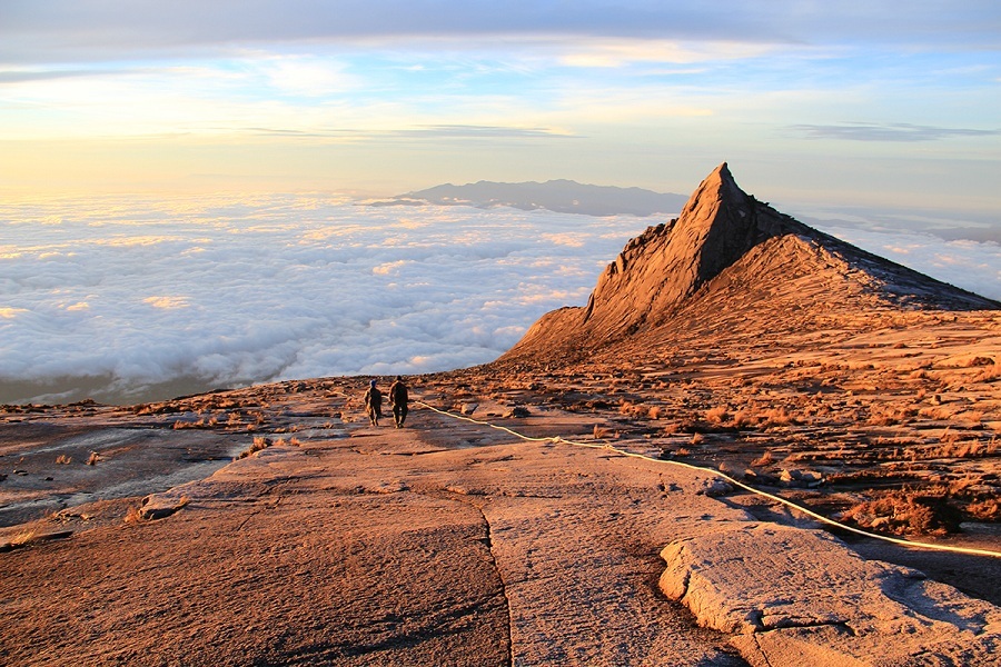 Caminata al Monte Kinabalu
