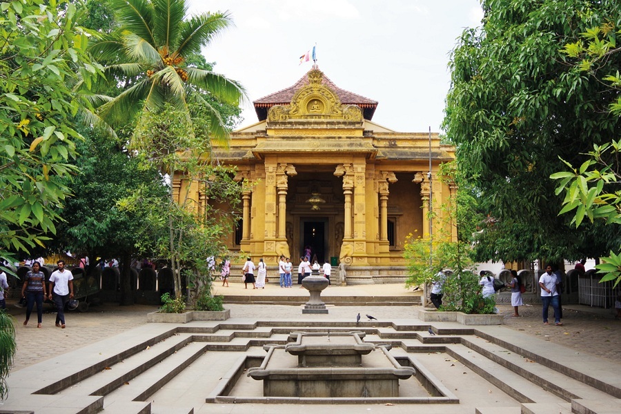 Kelaniya Temple