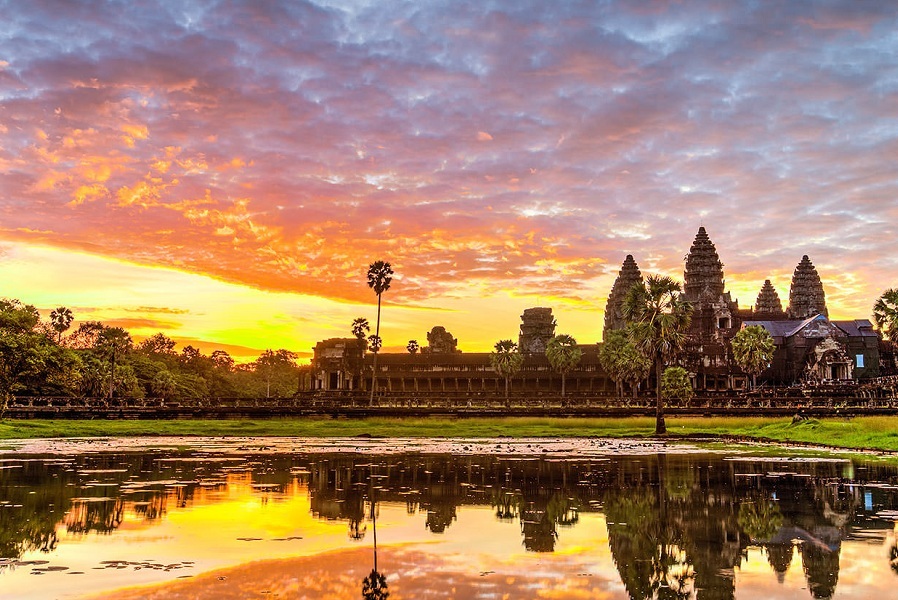 Angkor_Wat_Sunset