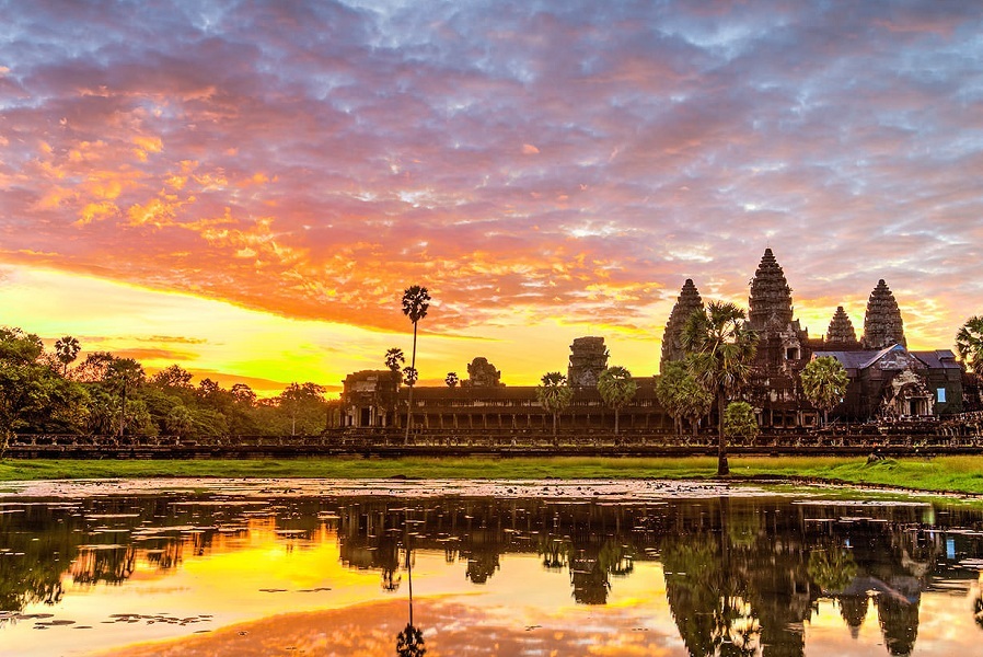 Angkor_Wat_Sunset