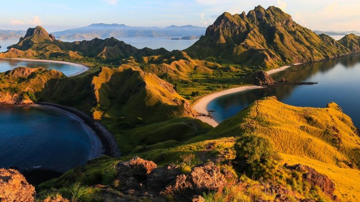 10 Stunning Islands in Indonesia besides Bali | Trawell Blog