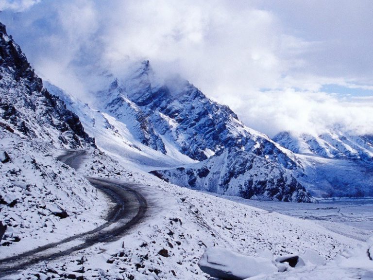 Hot Places To Visit In December In India 15 Charming Places to visit in December in India | Trawell Blog
