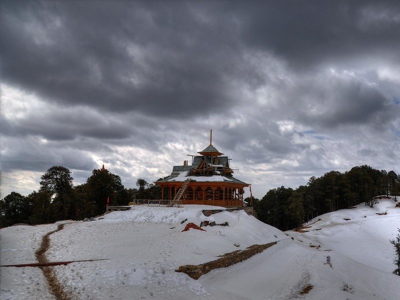 shimla tourist places snow