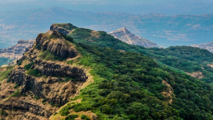 places to visit on the way to mahabaleshwar from mumbai