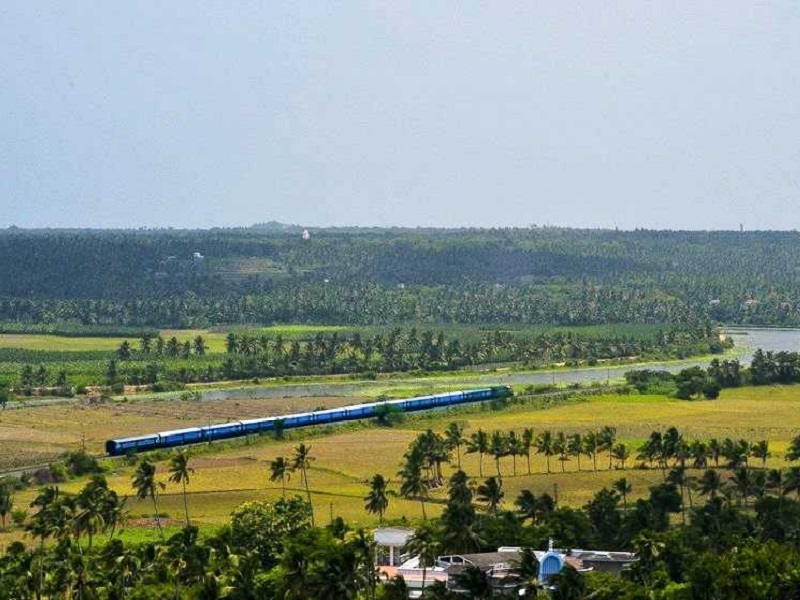 places to visit in india by train