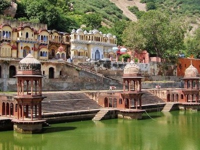 places to visit for 2 3 days near delhi