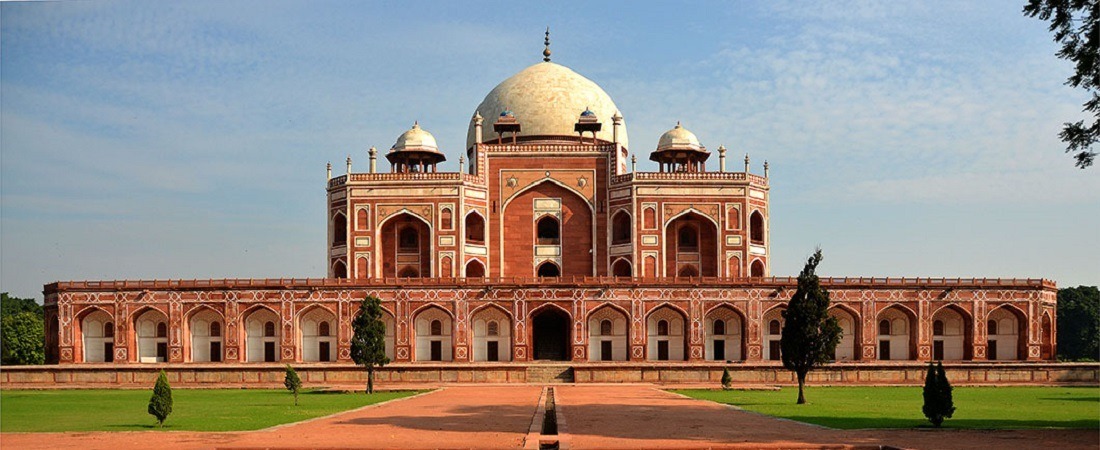 15 Best Heritage Sites & Historical Places near Agra