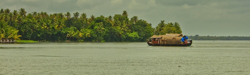 40 Best Tourist Places to Visit in South India (2025)